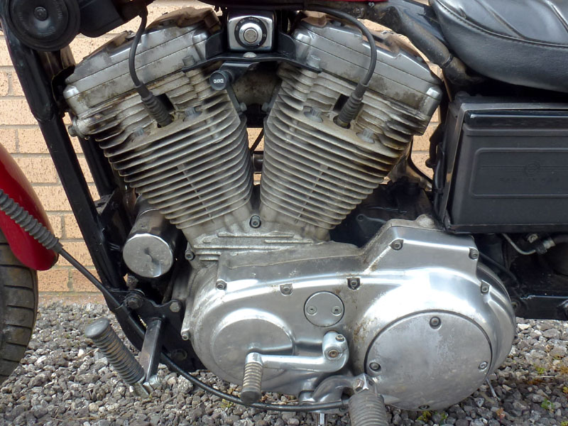 - Totally original bike

- Rare Hugger model

- 883cc Evo engine

- Same owner for 15 years

- Great - Image 4 of 7