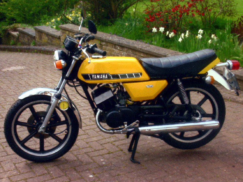 - Restored by the current owner

- Complete with RD125 service manual

- Described by the vendor - Image 2 of 2