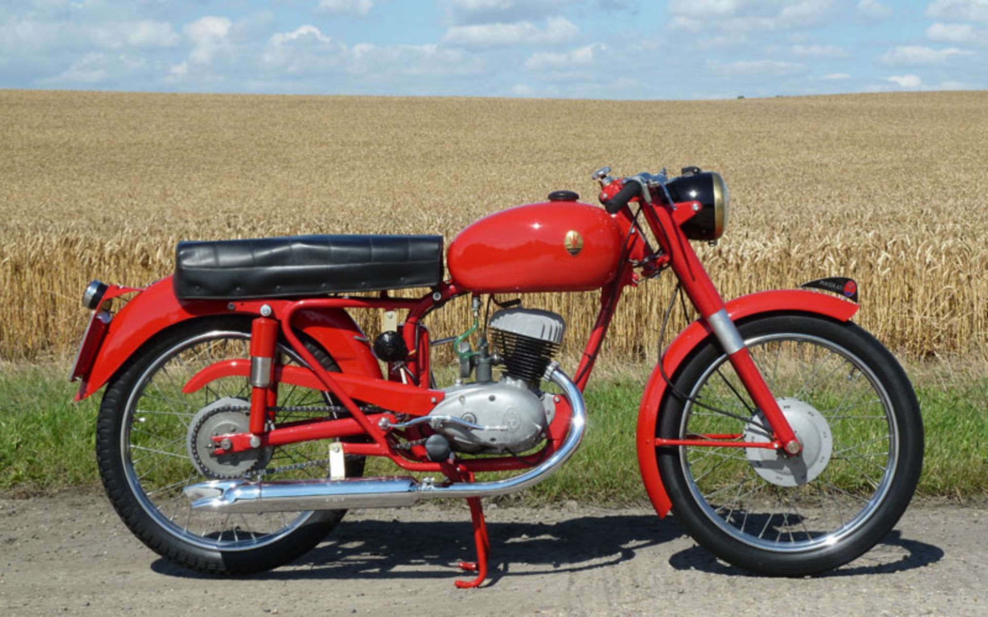 - Owned by Italian collector for over 50 years

- Restored in Italy 2013

- Italian registration