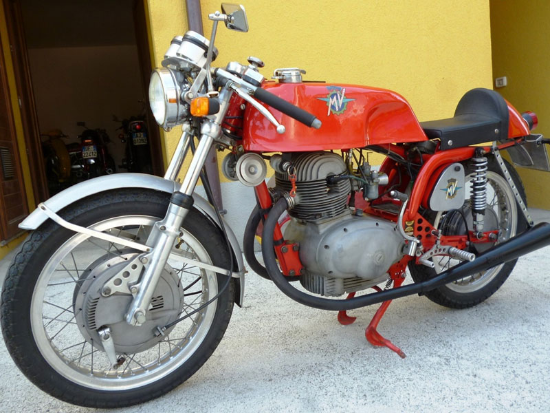 - Part of a private collection

- Very original bike complete with Italian paperwork

- Described by