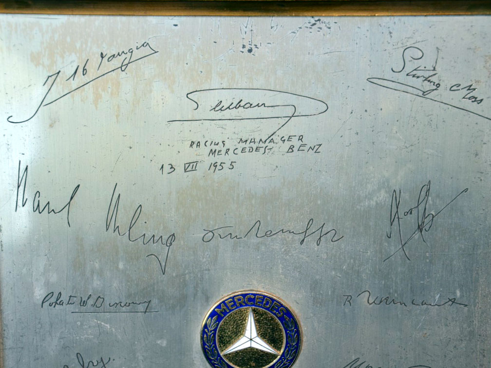 Mercedes-Benz Team Signed 'Silver Arrow' Panel, 1955 - Image 2 of 4