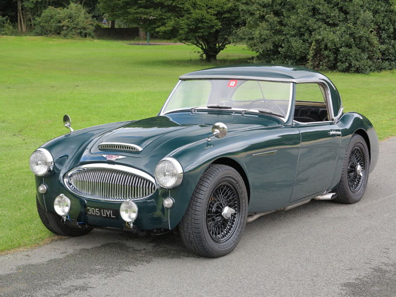 The prototype 'Big' Healey was the sensation of the 1952 London Motorshow. Once in production it