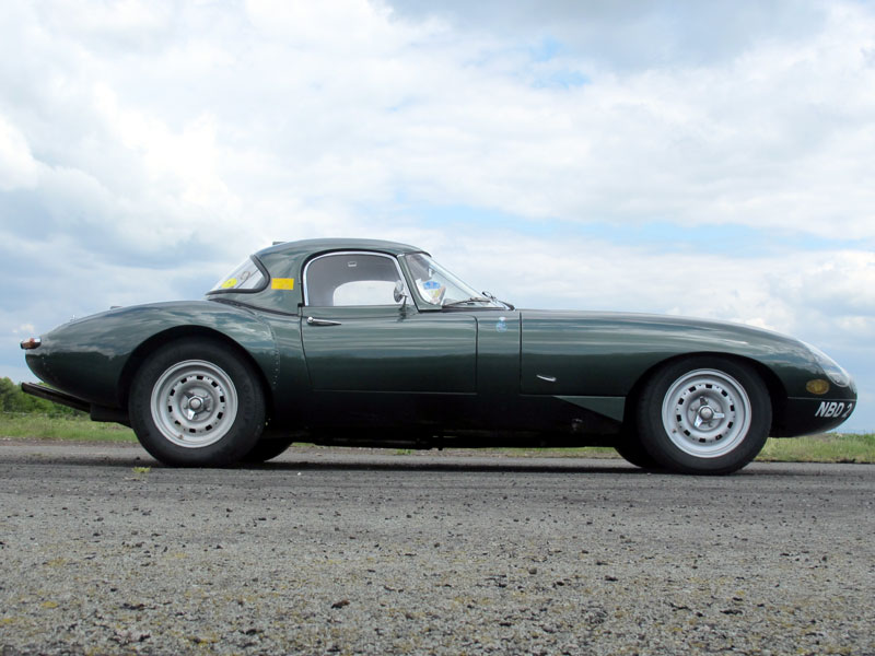 A serial Jaguar owner who had had the pleasure of piloting an ex-Ecurie Ecosse C-Type on the Mille - Image 2 of 9