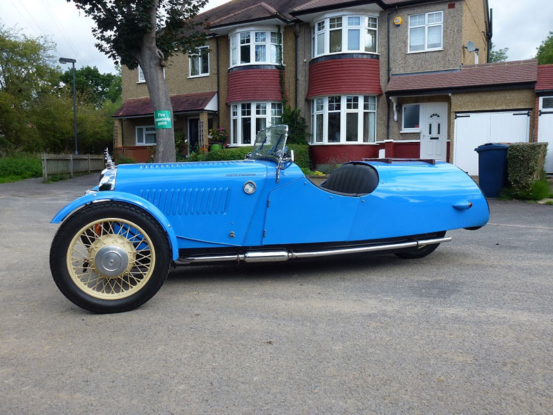 - Lovely restored example and a rare survivor

- Original mudguards offered with car

- Split prop - Image 2 of 6