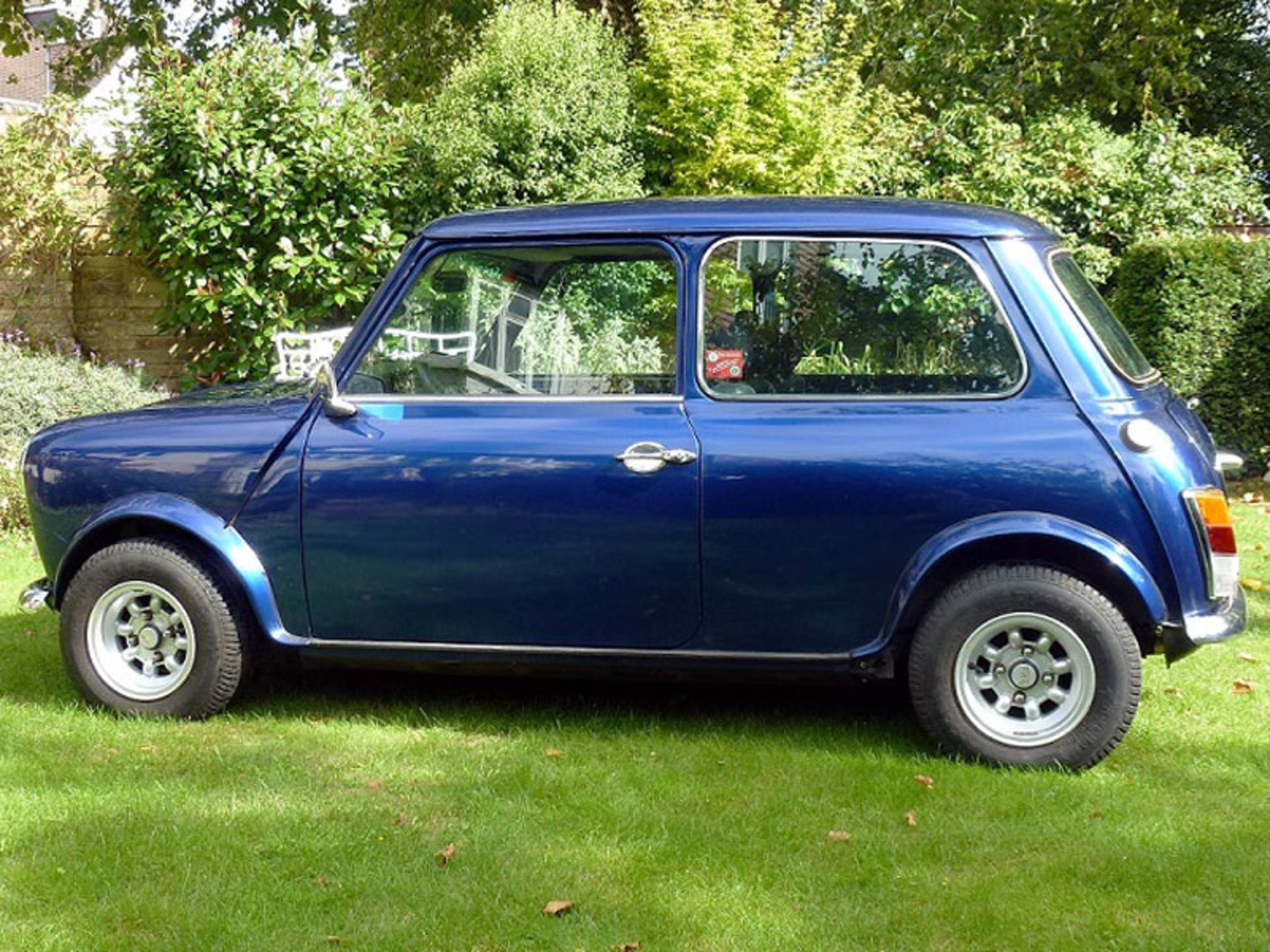 - Restored example of the Spanish-built Mini Cooper S

- 1340cc engine and 5-speed gearbox

- - Image 2 of 9