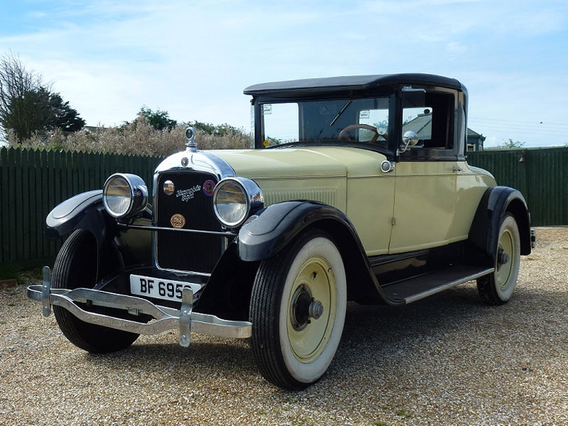 - California car restored in USA

- 8 cylinder 3945cc engine

- Rumble seat to rear compartment