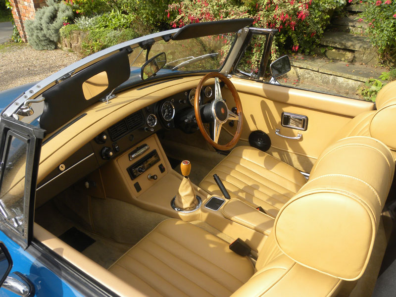1975 MG B Roadster - Image 4 of 5