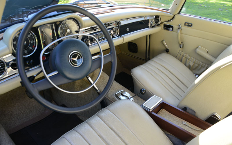 Last of the iconic W113 line, the 280SL was launched in 1968. Blessed with the same effortlessly - Image 3 of 6