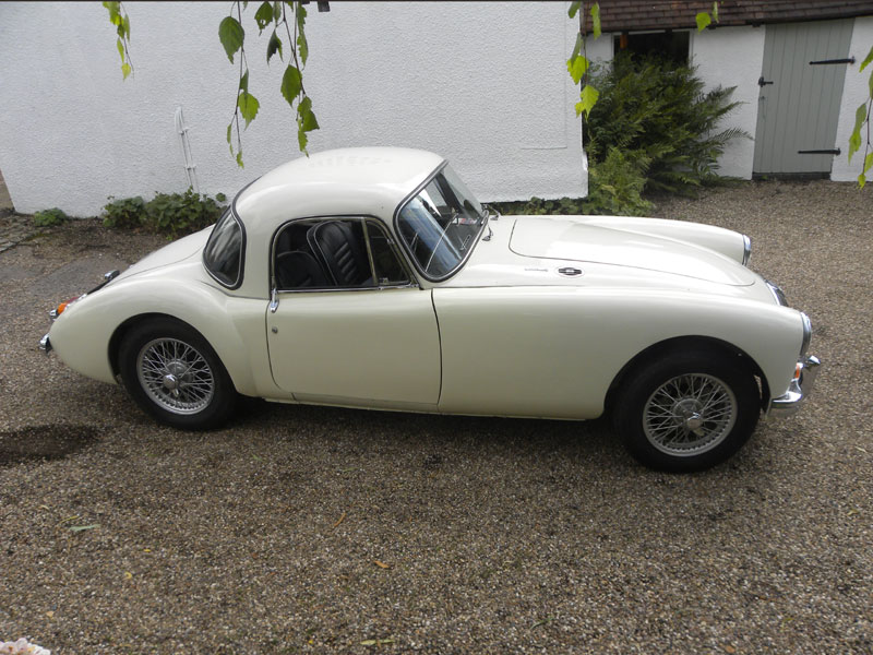 1961 MG A 1600 Coupe - Image 2 of 4