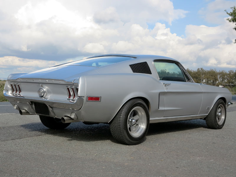 The Fastback option of the Mustang appeared in 1965, with the model's first significant facelift - Image 4 of 7