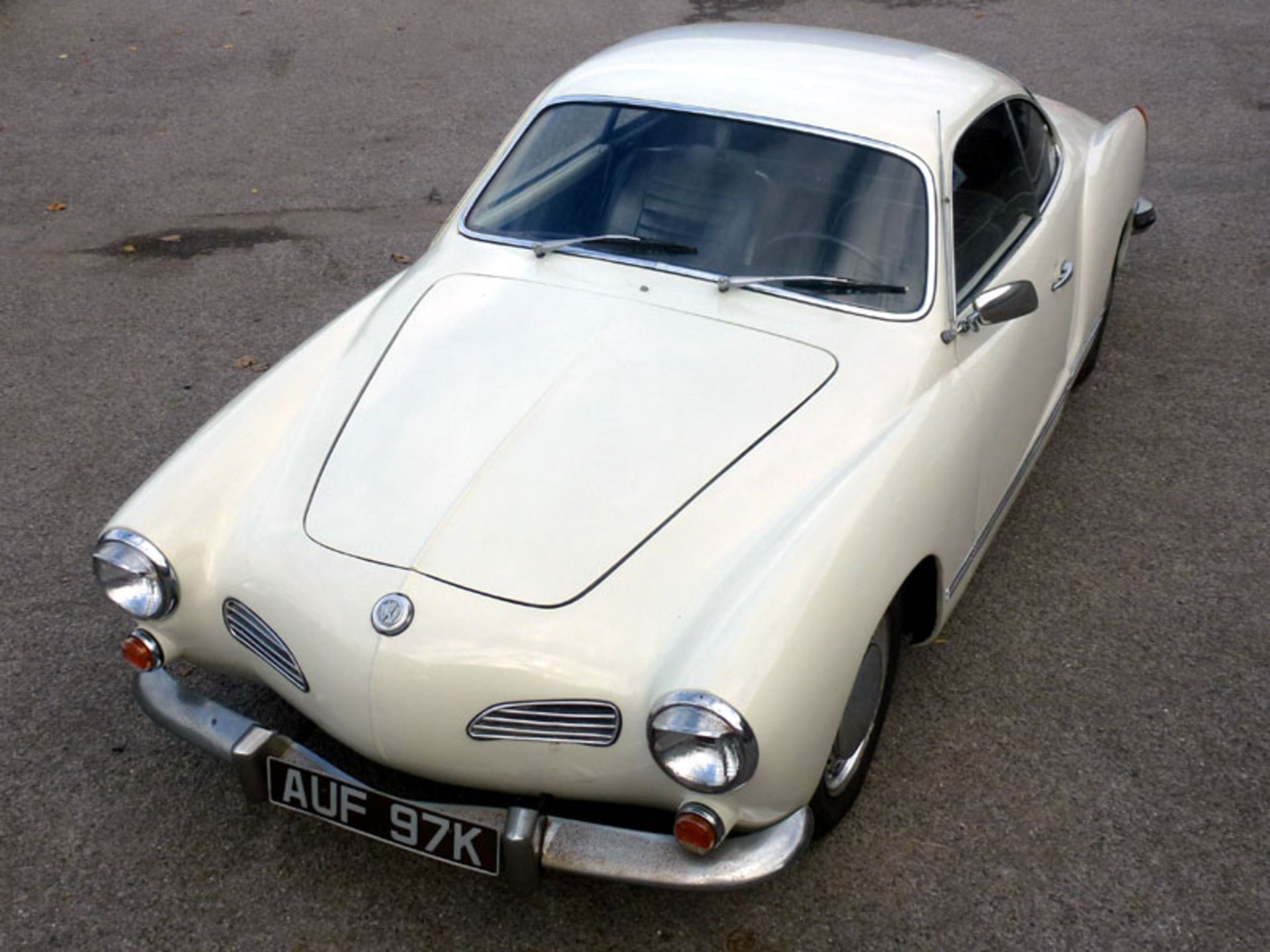 - First UK registered in 1997 and offered with current V5C

- Offered with a collection of