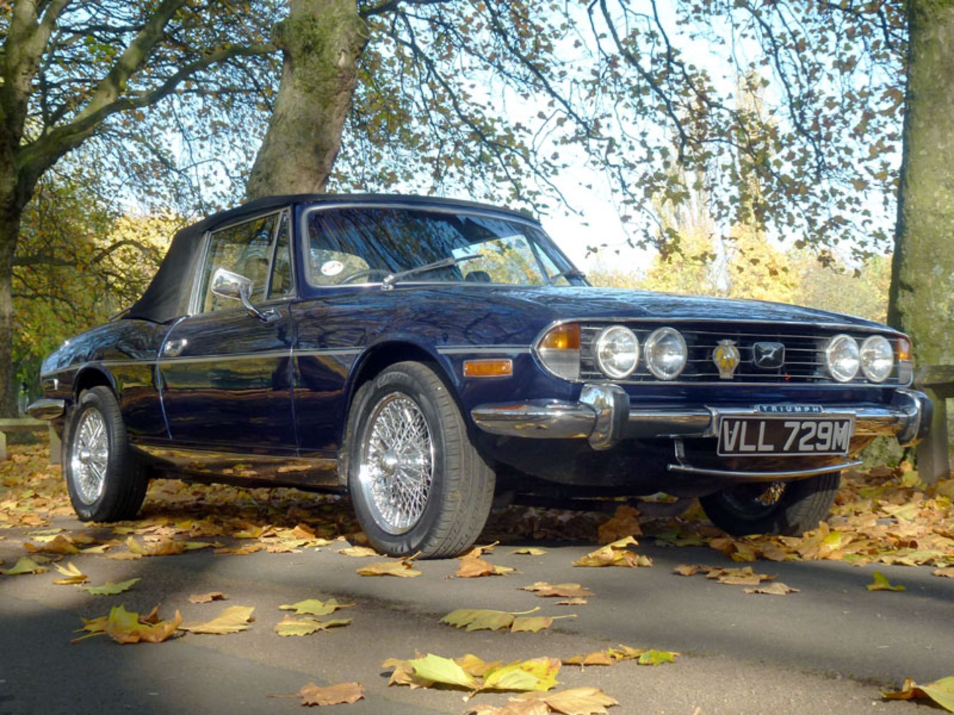 - A much loved example with comprehensive history file 

- Chrome Wire wheels, hard top, Boot rack