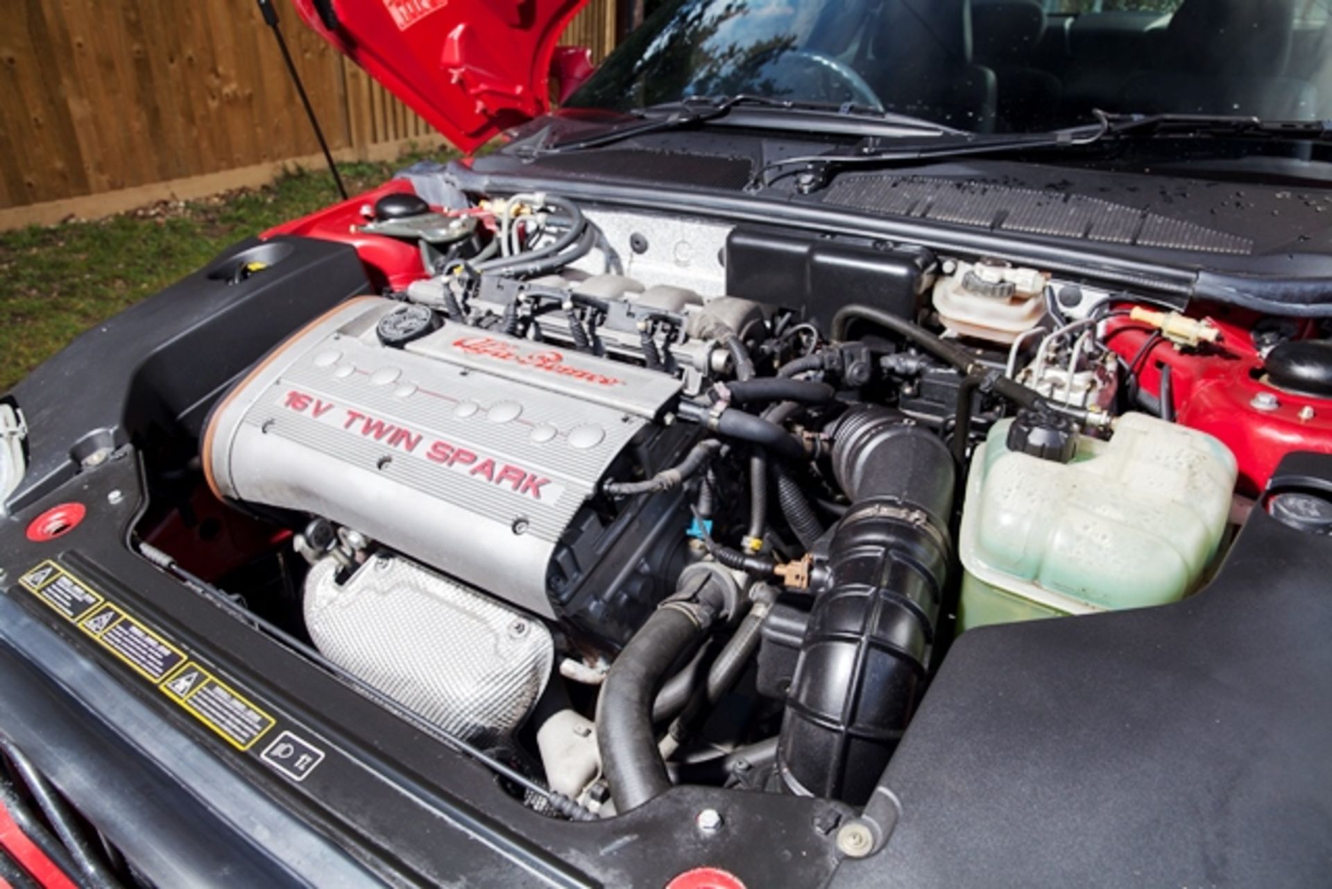 1997 Alfa Romeo GTV CoupeRegistration : P444 GTV Chassis Number : ZAR91600006032909 Engine - Image 4 of 8