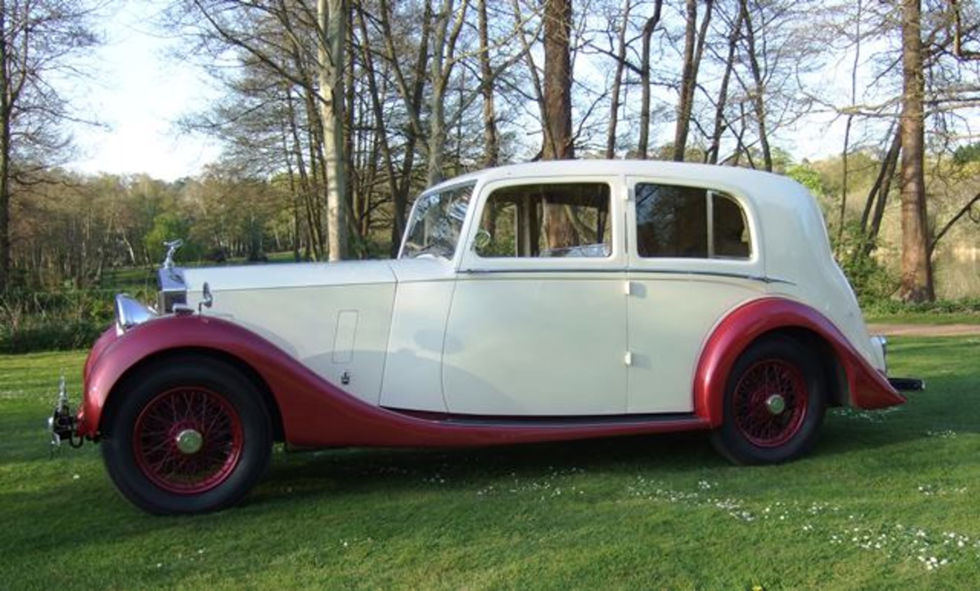 Registration : EUW543 Chassis Number : GLP42 Engine Number : B28-G Estimate : £50,000 - £60,000 In - Image 3 of 7