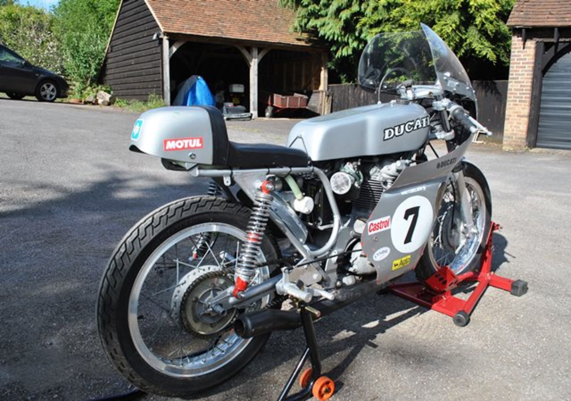 Estimate : £5,000 - £6,000 This Ducati 350 Wide Case is fitted with a Dolphin fairing, alloy rims - Image 3 of 5