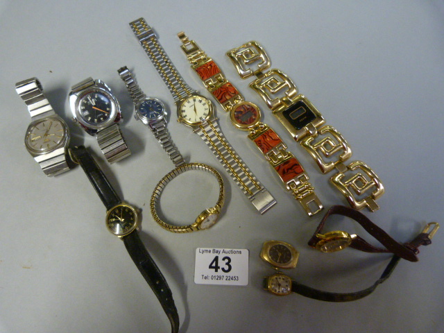 Quantity of vintage watches