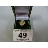 Elegant Opal ring (9ct)