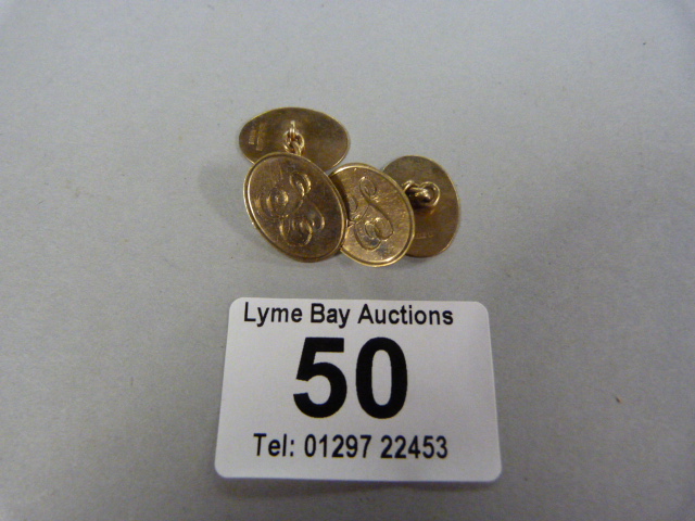 Pair of 9 ct gold cufflinks- weight 5.3g