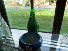 A Cobalt blue Bretby bowl and a wine bottle of mar