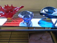 3 coloured glass dishes