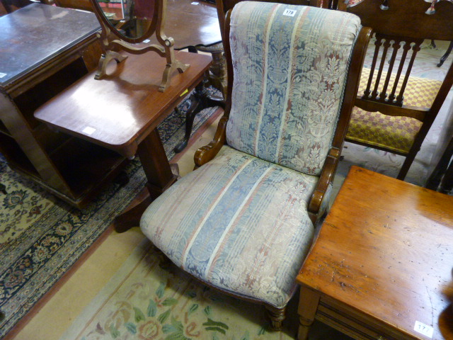 Edwardian walnut salon chair
