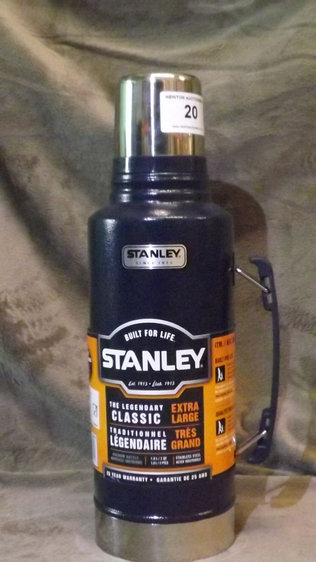 1 STANLEY EXTRA LARGE VACCUM FLASK RRP £34.99