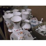 Tray of quality bone chinaware from popular factories, thimbles etc