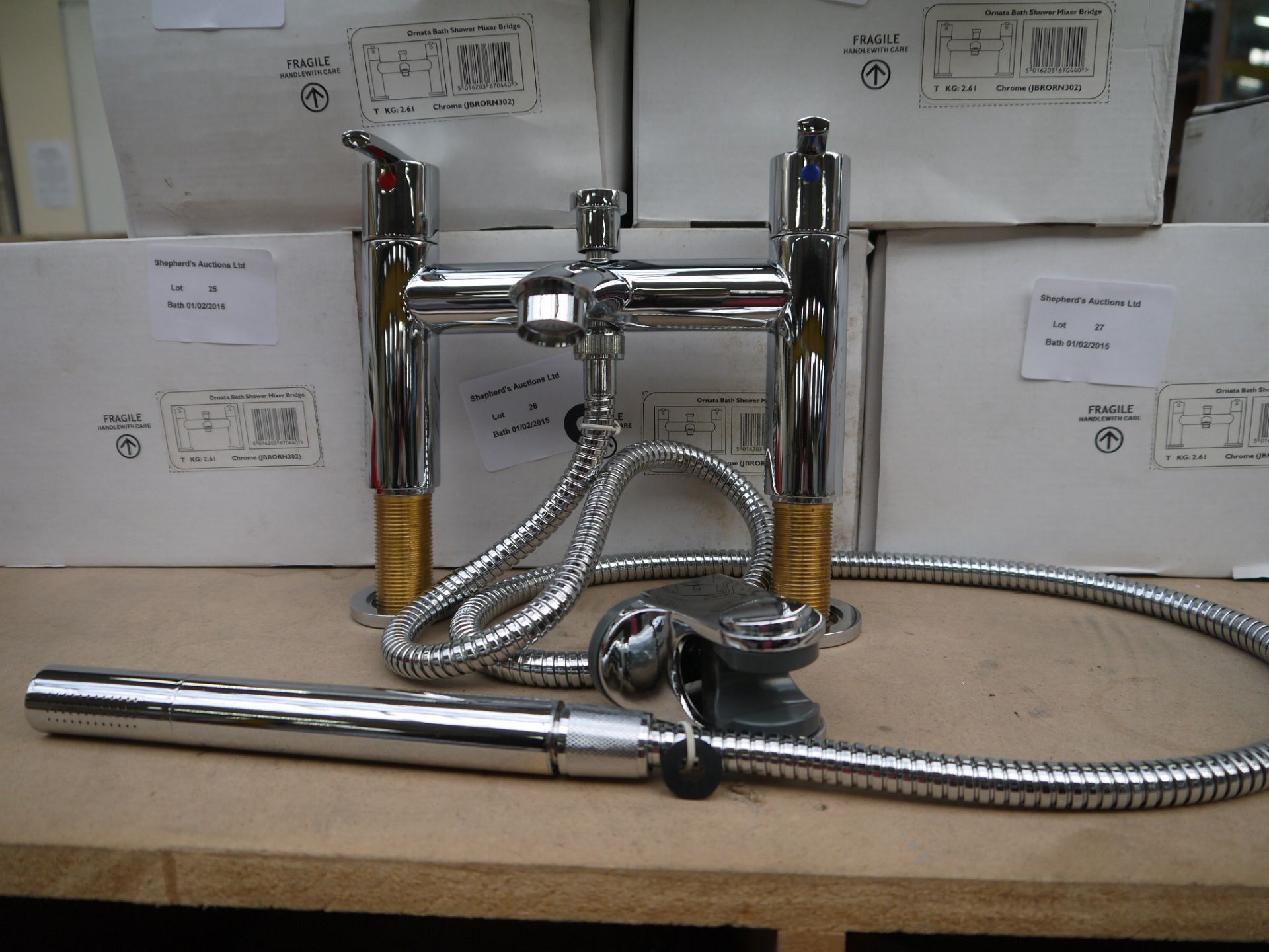 Jacuzzi Ornata bath/shower mixer Bridge tap with hose and shower head, new and boxed