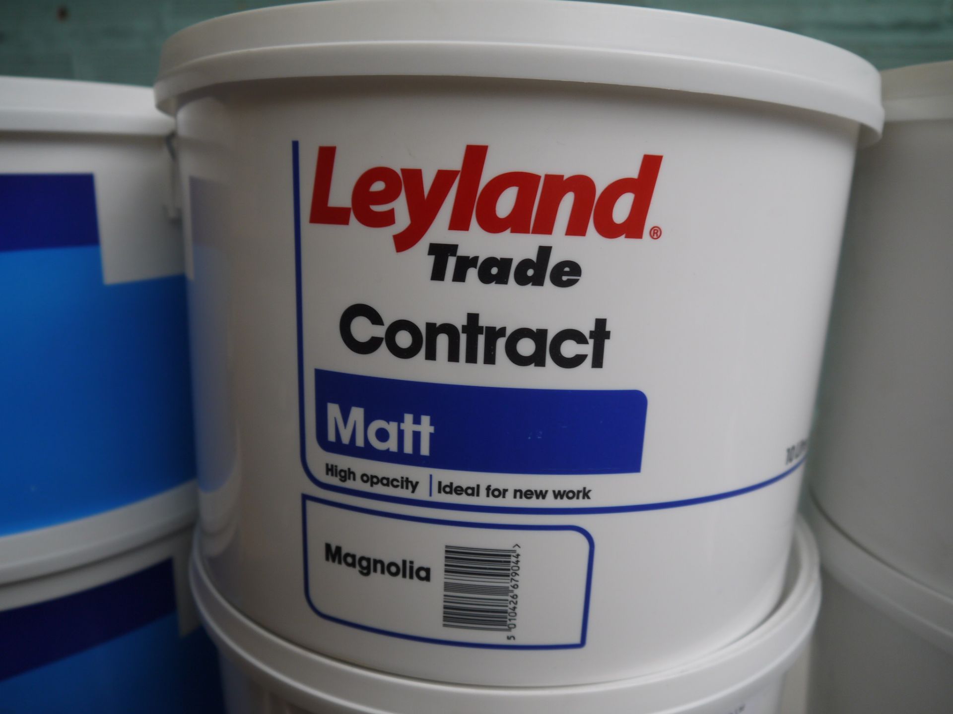 Leyland Trade Contract Matt Magnolia Paint, 10 litre. New.