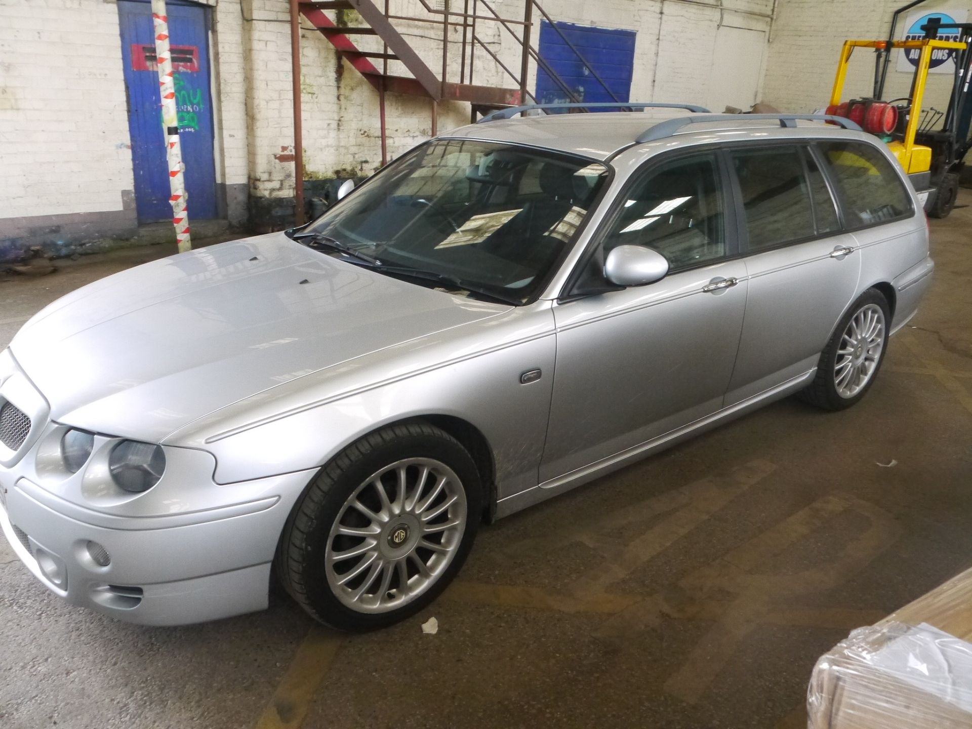 53 Plate MG ZT-T CDTI 2lr Diesel Estate Car, 133,450 miles unchecked but seem to match previous MOT - Image 2 of 11