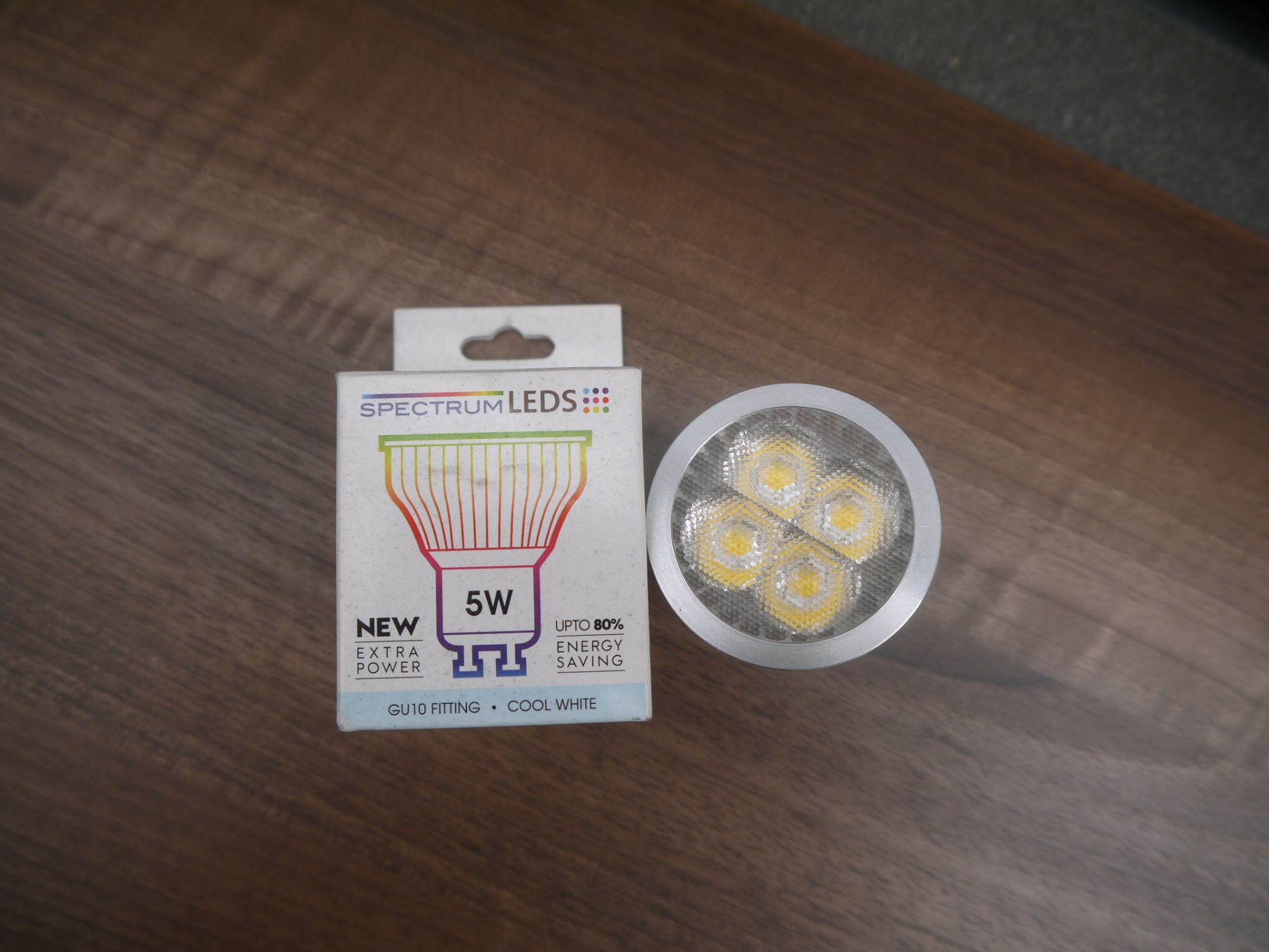 Spectrum LED's Cool white Down light bulbs, saves up to 80% more energy, RRP £12, new and boxed