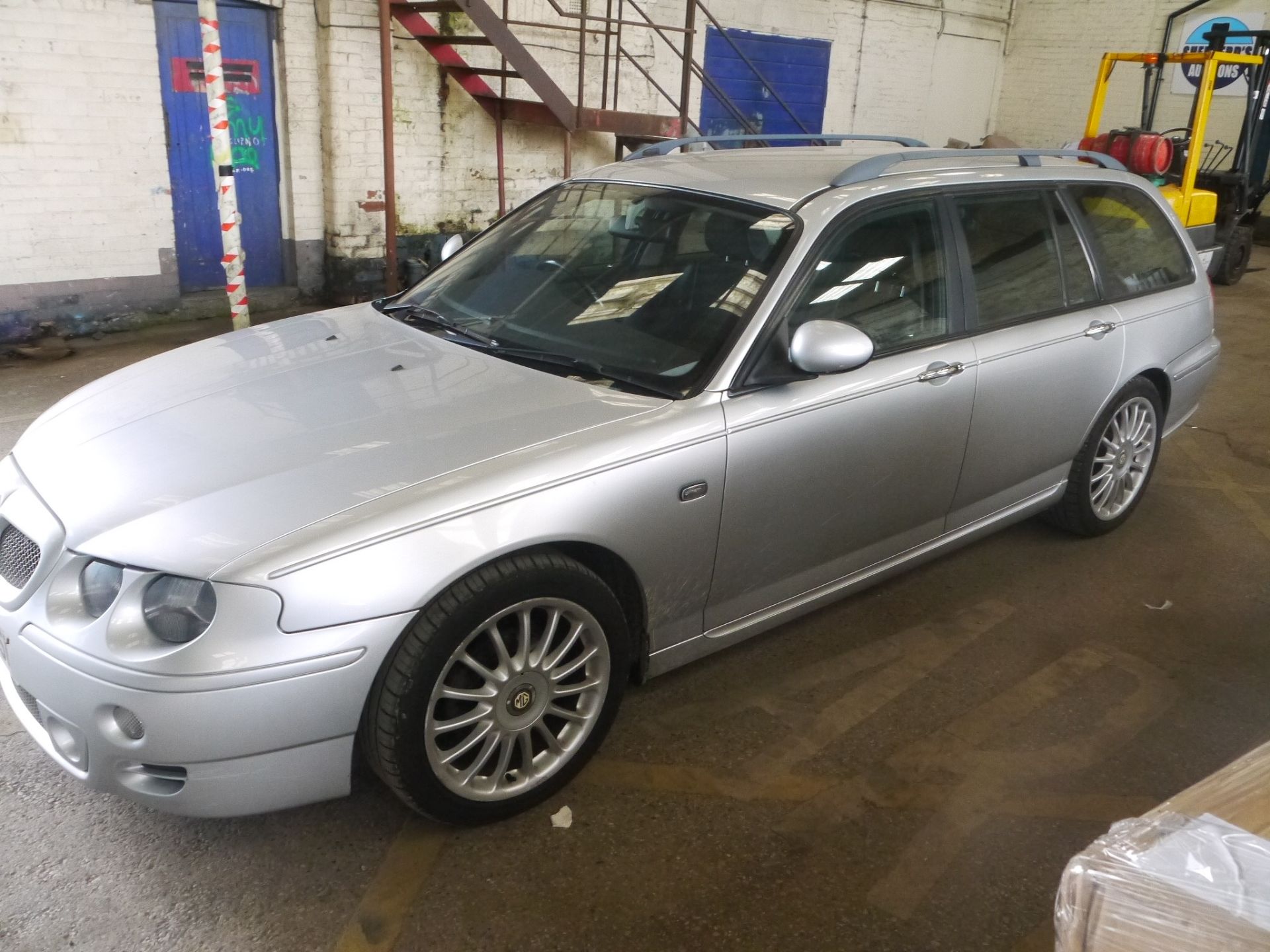 Due to Non collection we are re offering a 53 Plate MG ZT-T CDTI 2ltr Diesel Estate Car, 133,450 - Image 11 of 13