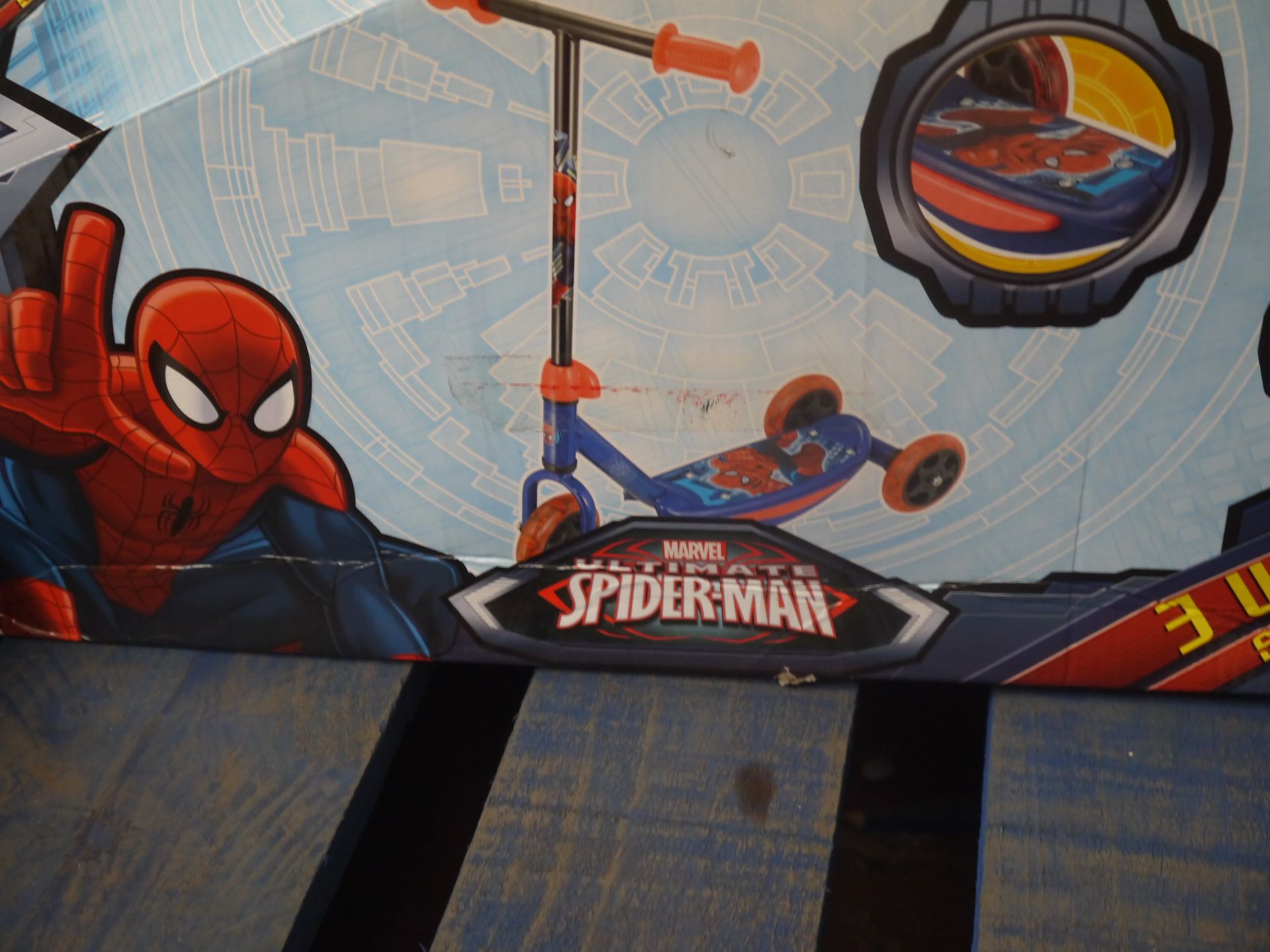 Spiderman 3 Wheel Scooter. Boxed.