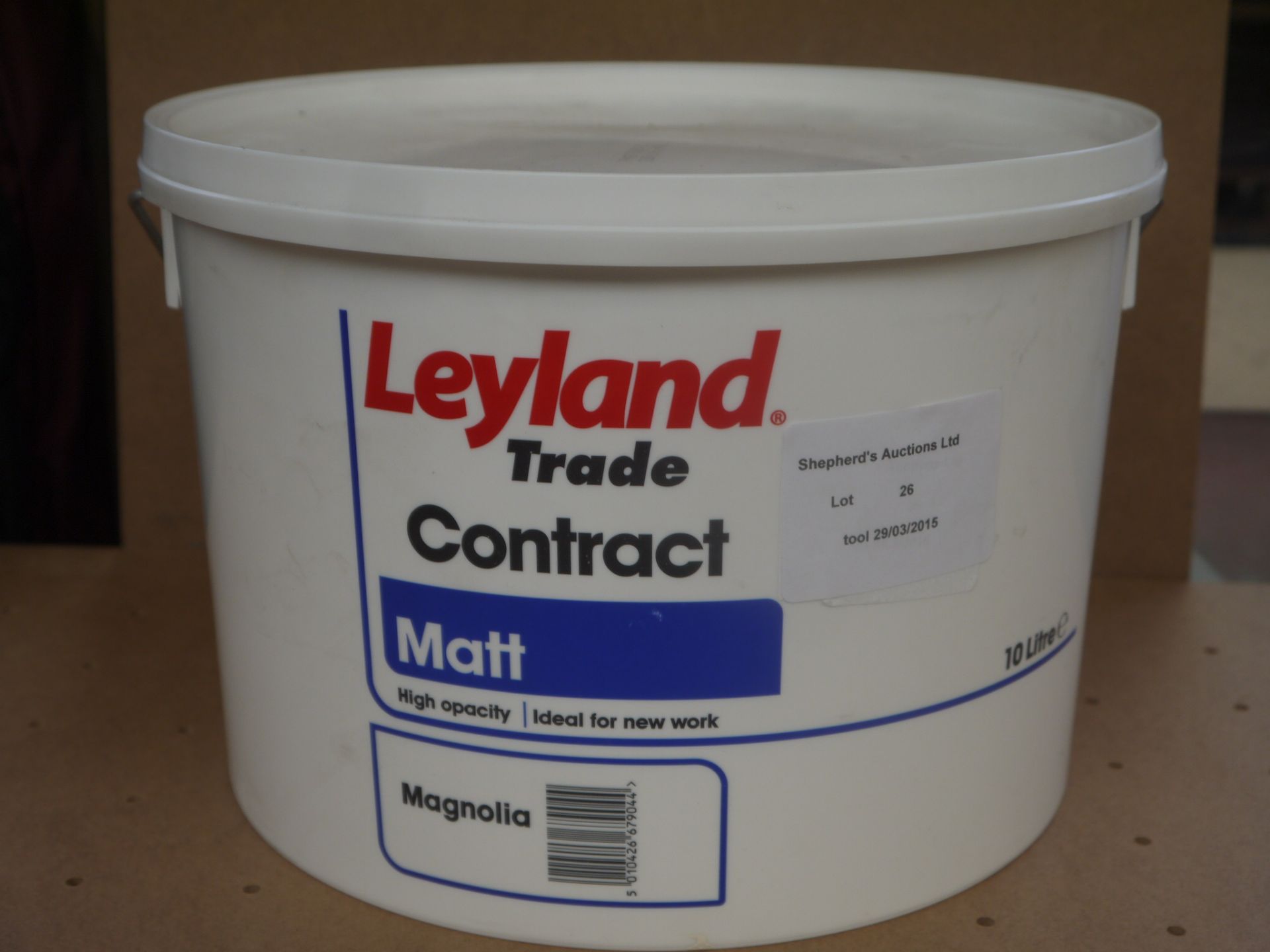 Leyland Trade Contract Matt Magnolia Paint, 10 litre. New.