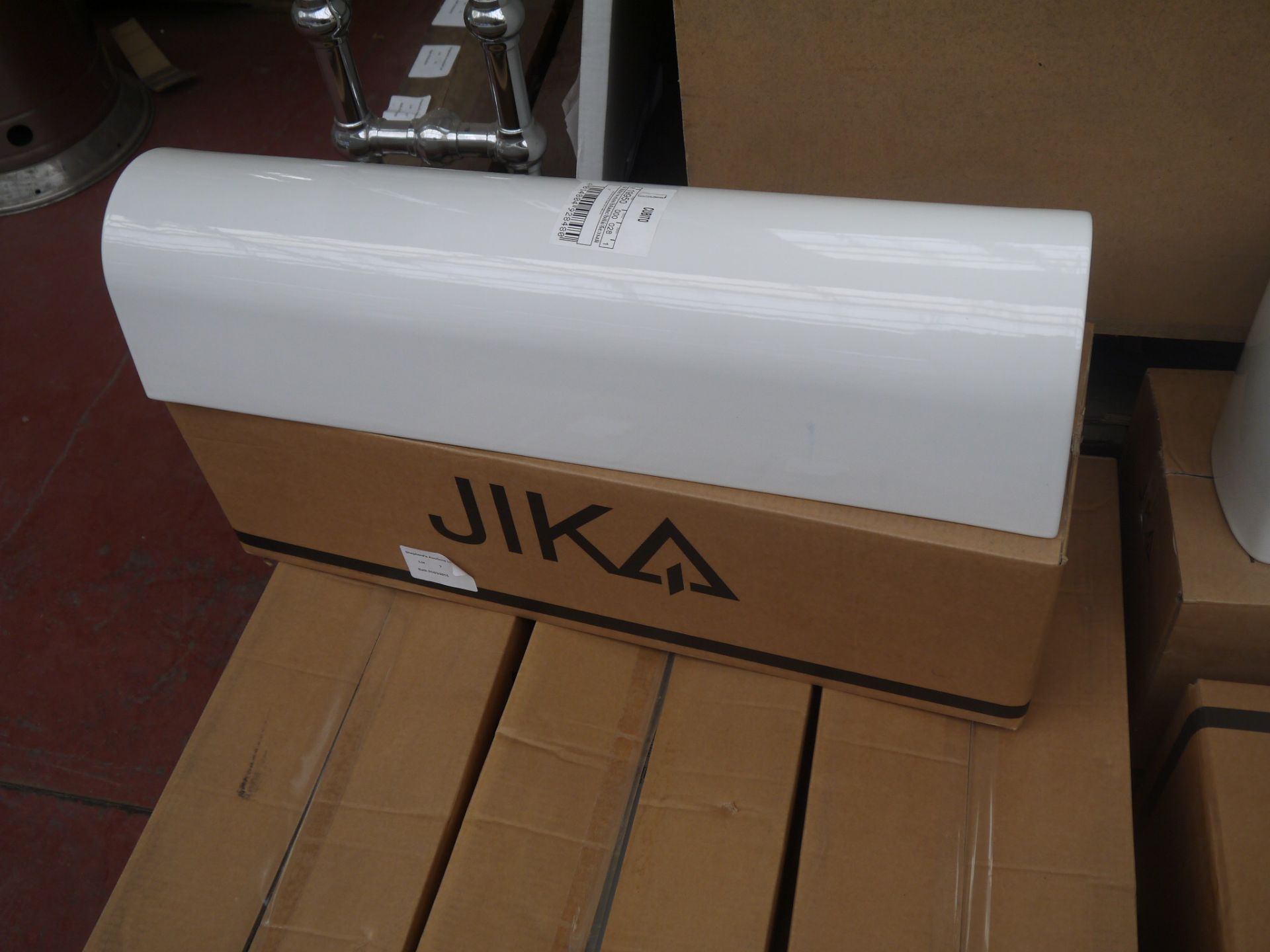 Jika Cubito Full Pedestal, new and boxed