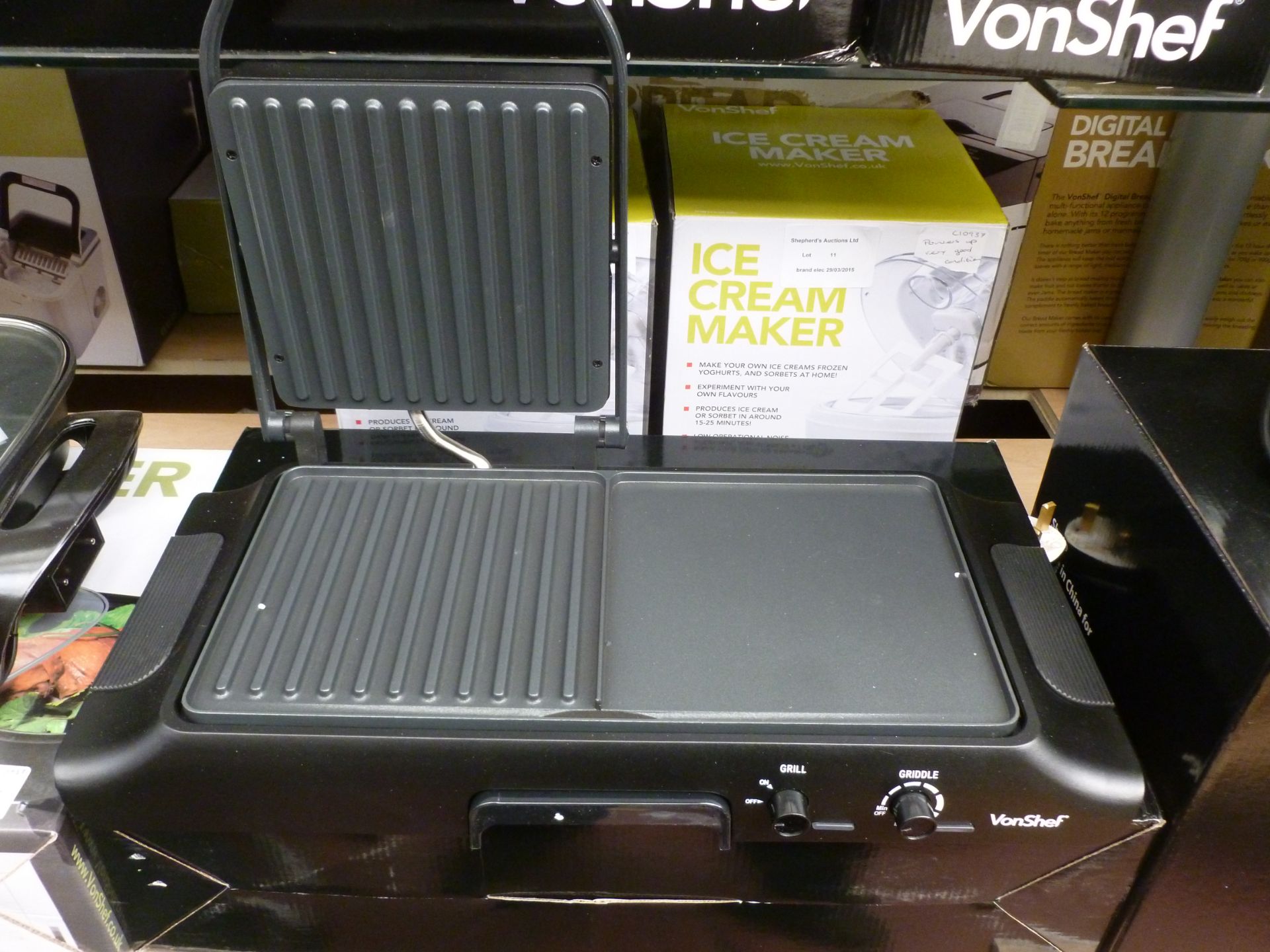 VonShef Grill and Griddle.. Tested working and boxed.