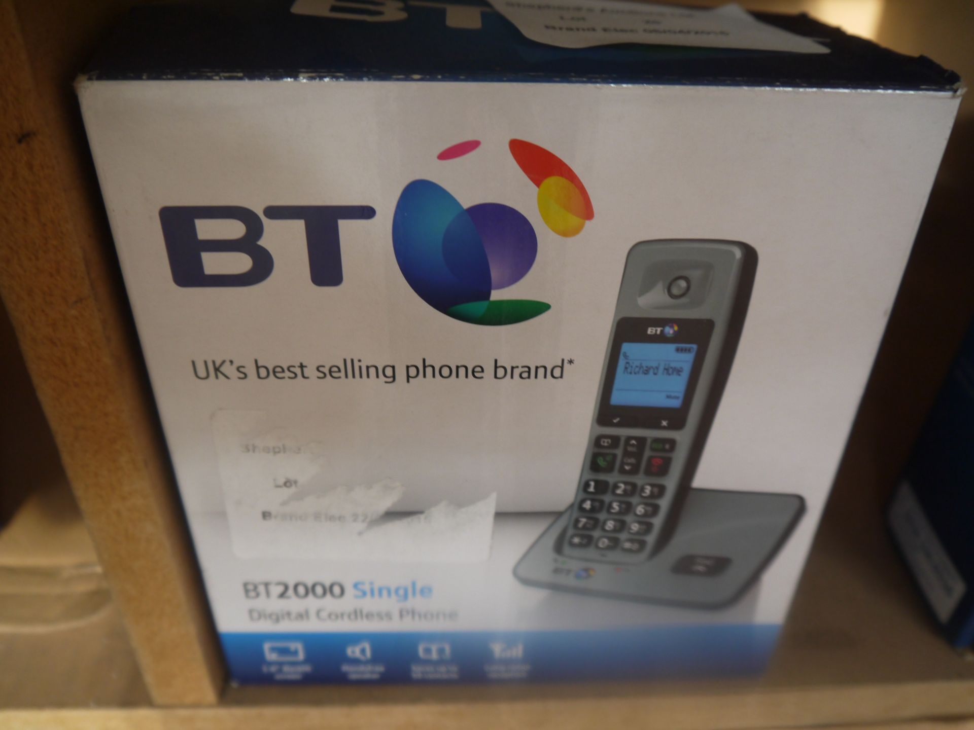 BT 2000 single cordless digital phone with answer machine, boxed