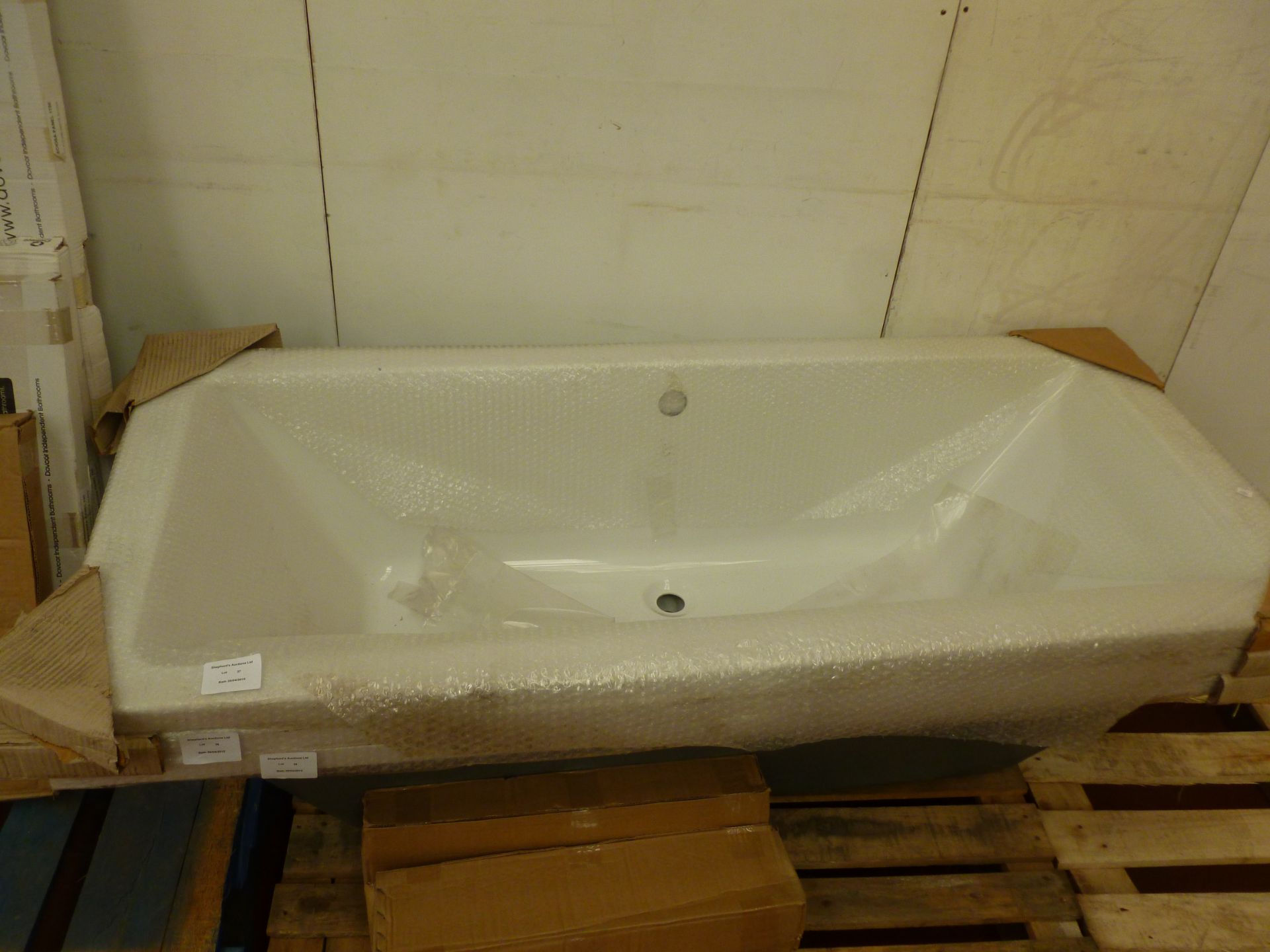 Dovcor Tomila 1700 x 750 Corensis insulated 5mm thick bath RRP £379 see link for feture of the - Image 2 of 2