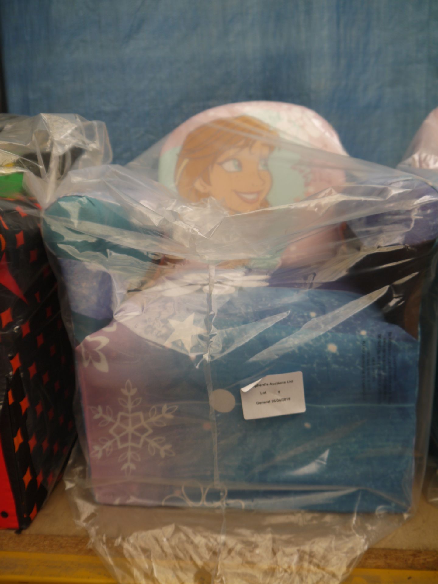 Disney Frozen Kids Arm Chair. New