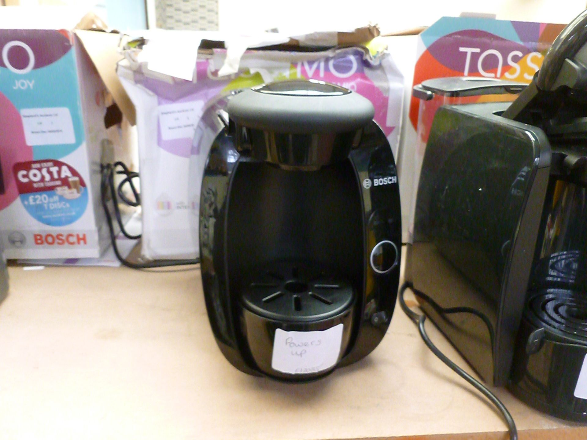 Bosch Tassimo Amia Coffee Machine. Powers up, boxed.