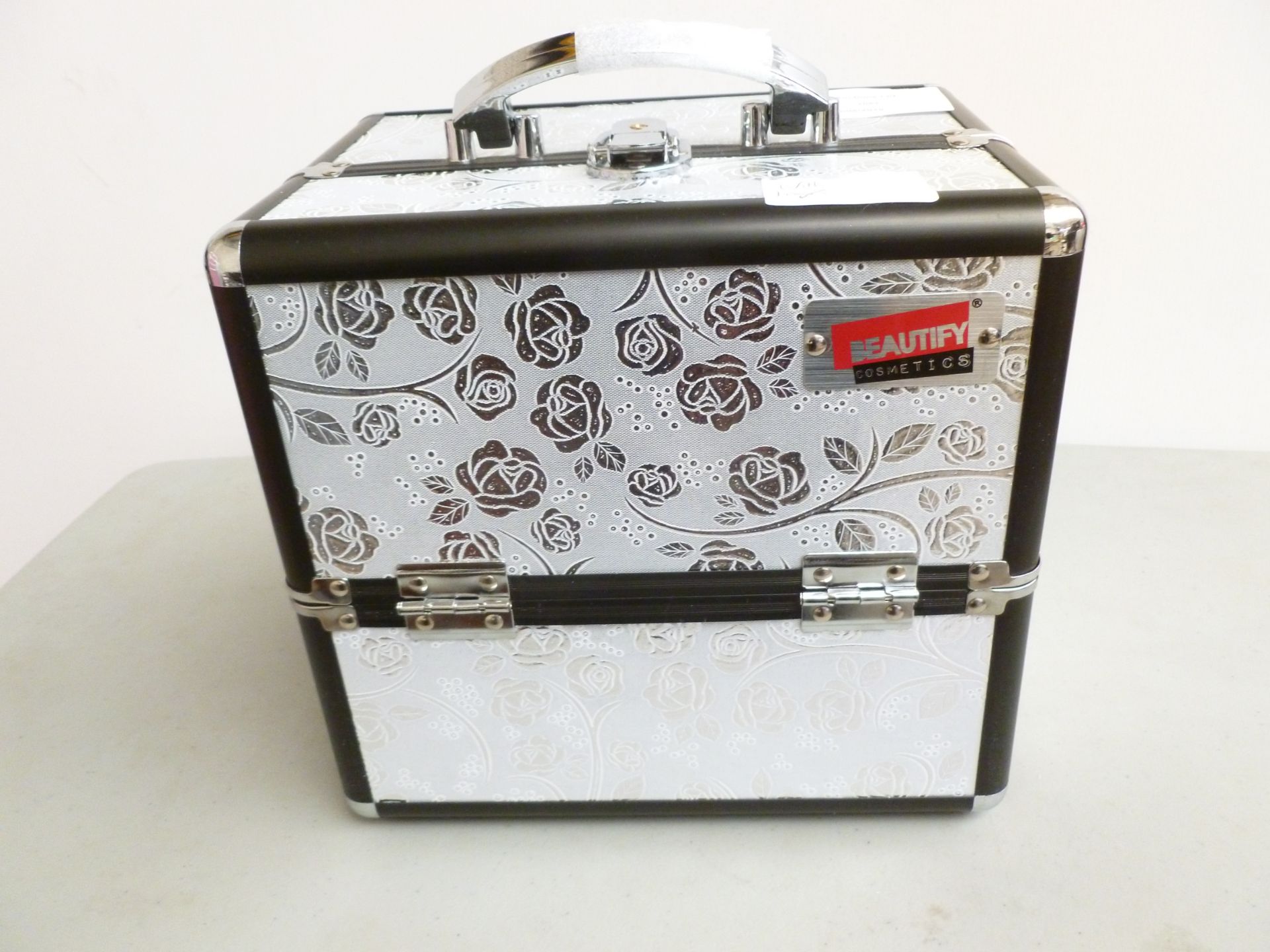 BeautyCosmetics Small Black and Silver Rose Design Vanity Case. With keys.