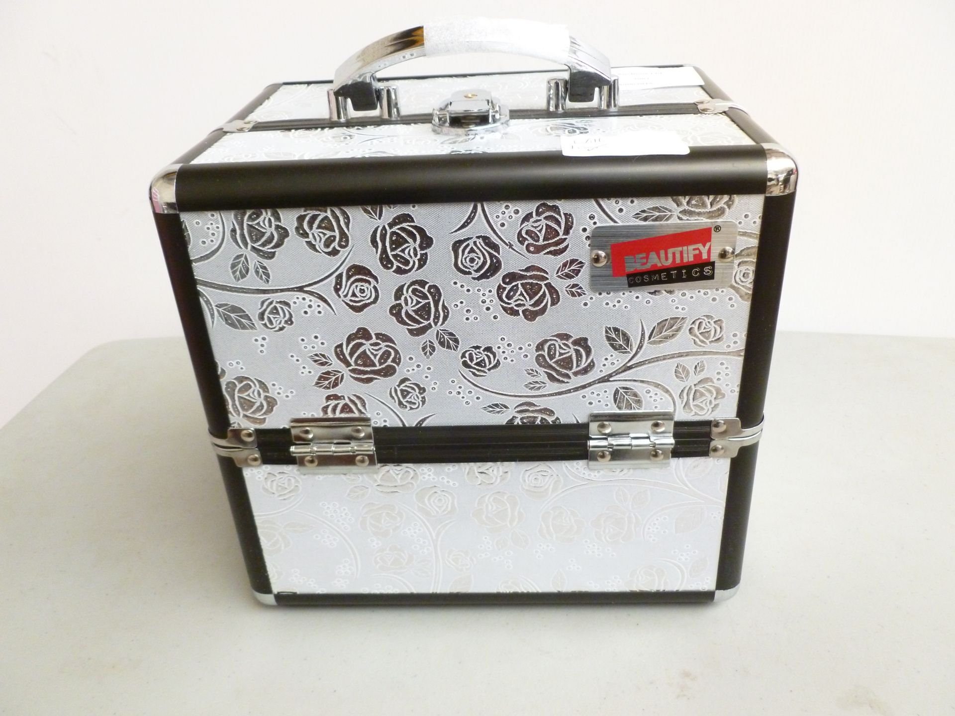 BeautyCosmetics Small Black and Silver Rose Design Vanity Case. With keys.