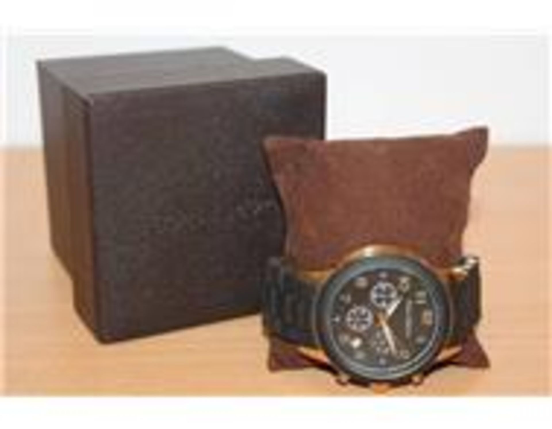 NO VAT!!! Beau Amore Designer Black and Gold watch in the style of the Michael Kors classic. New,
