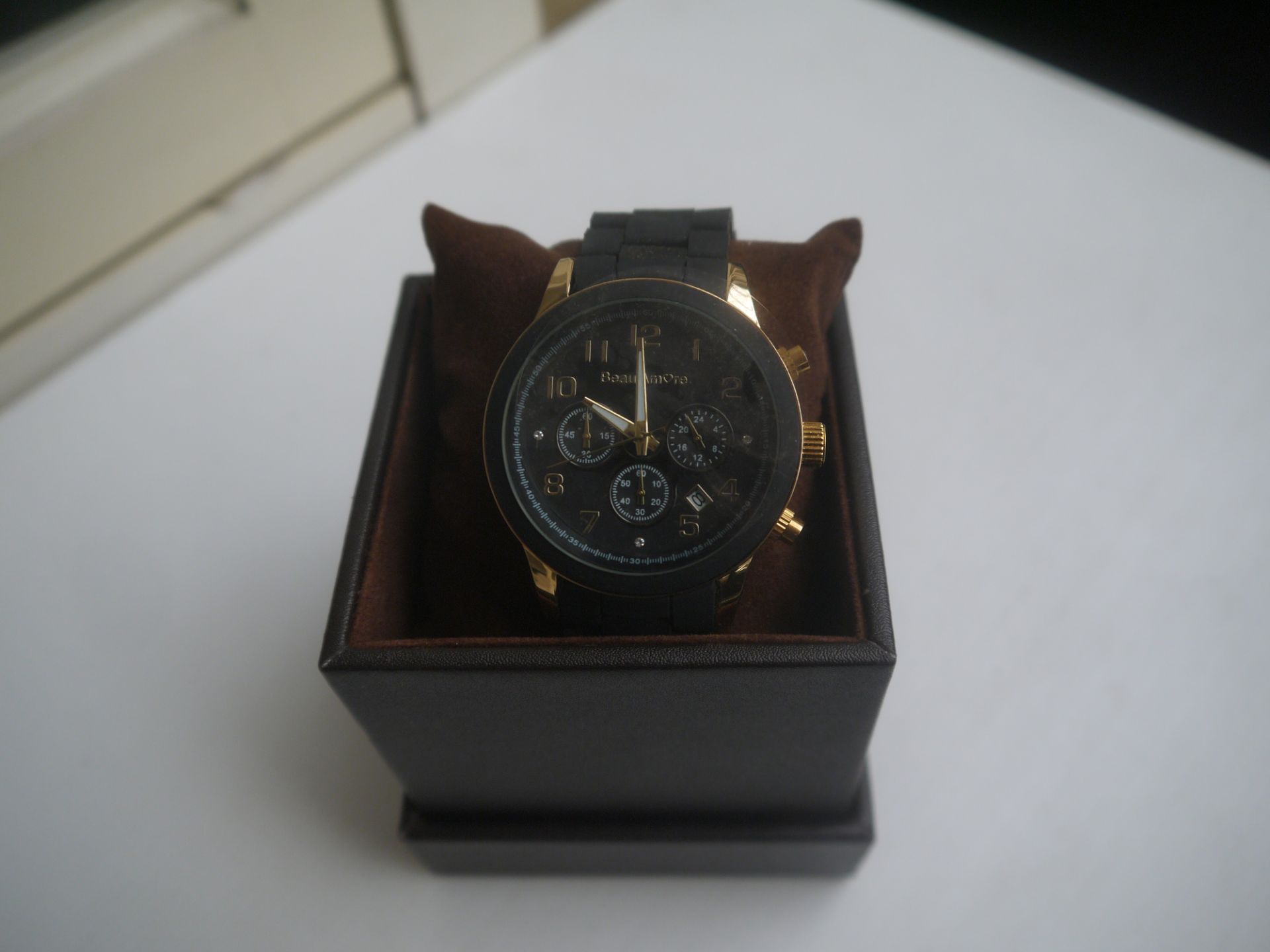 NO VAT!!! Beau Amore Designer Black and Gold watch in the style of the Michael Kors classic. New,
