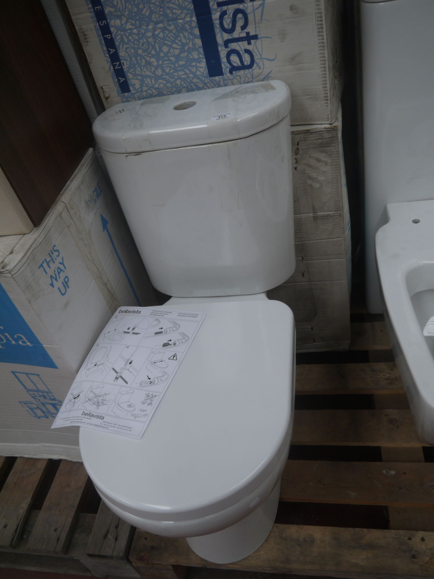 Bella Vista Stylo toilet with cistern and Flush also toilet seat, all
