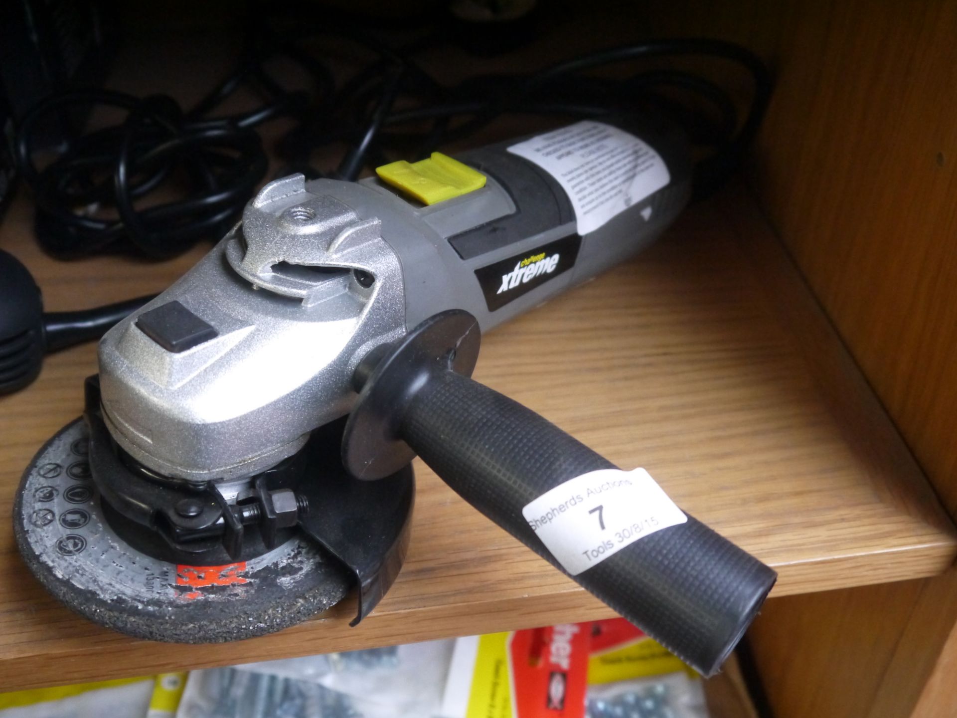 Challenge Xtreme 750W Angle Grinder. Tested working and boxed.