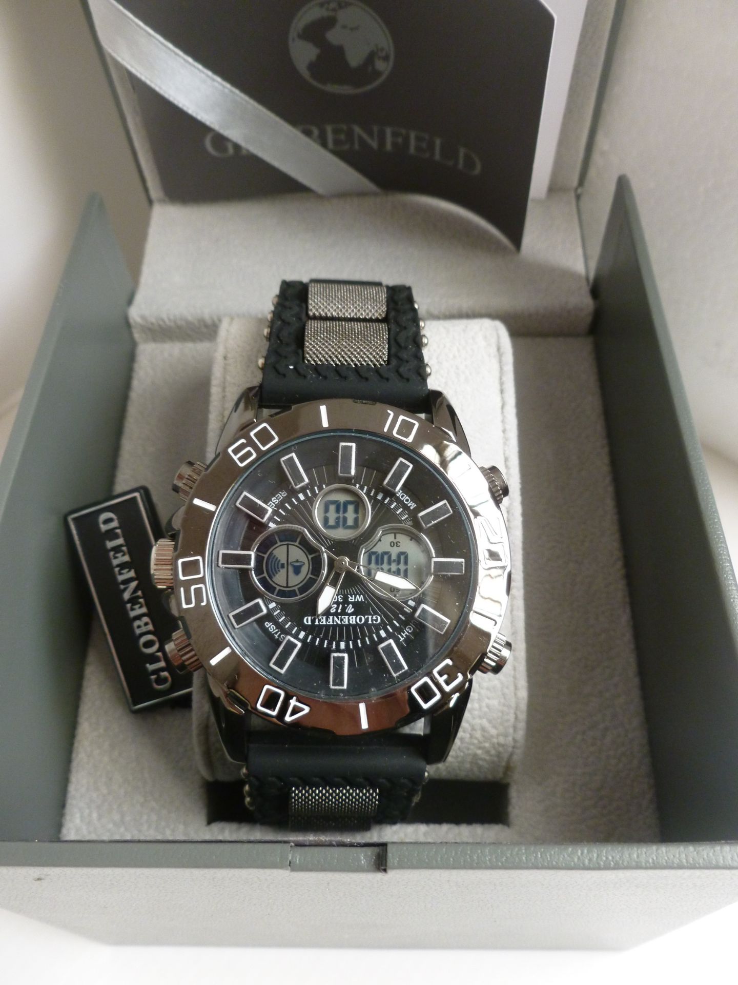 NO VAT!! Globenfeld Mens Black Face Rubber strapped Watch model 588 new in presentation box