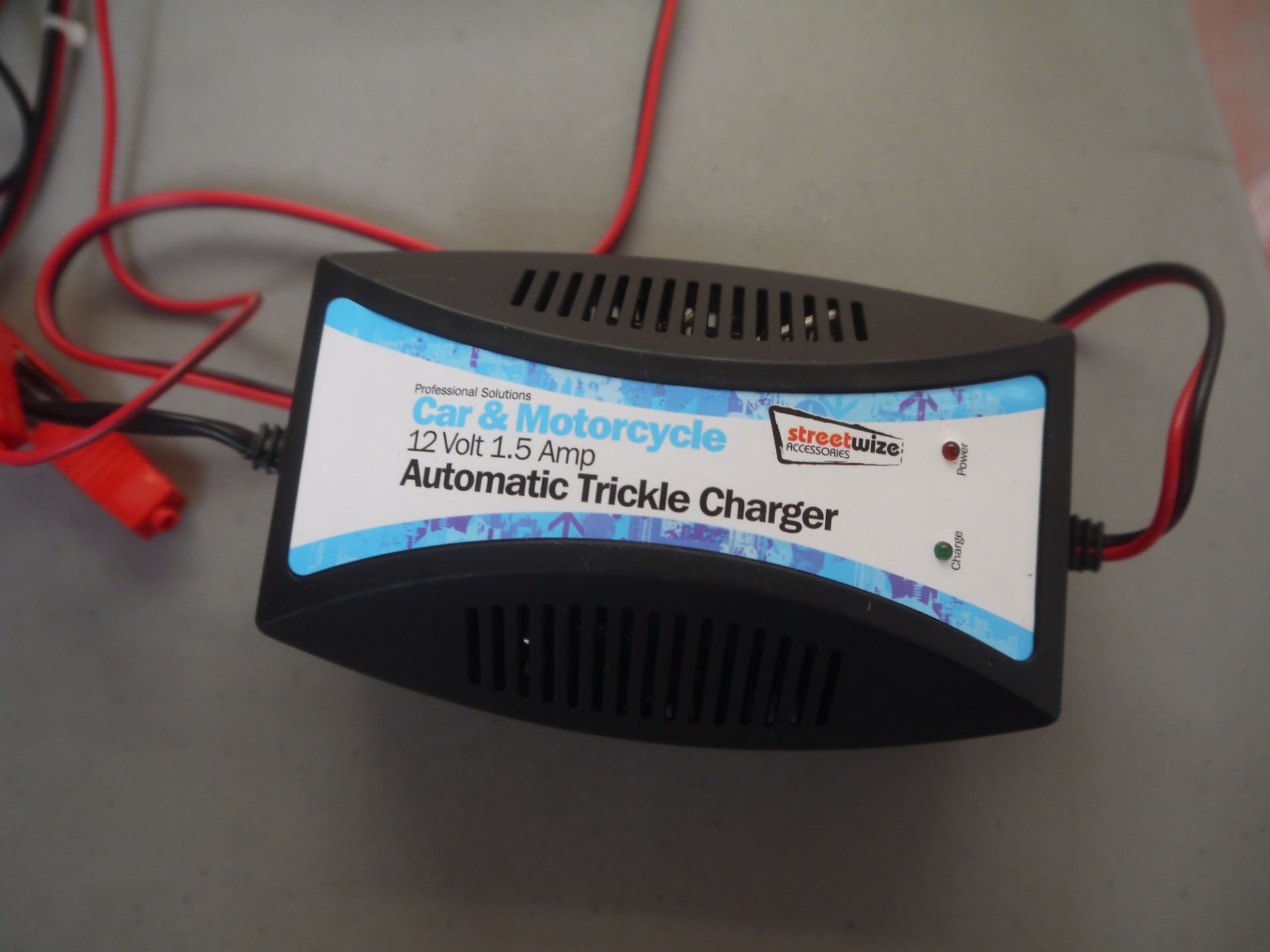 4x StreetWize Car & Motorcycle 12V 1.5Amp Automatic Trickle Charger. Boxed.
