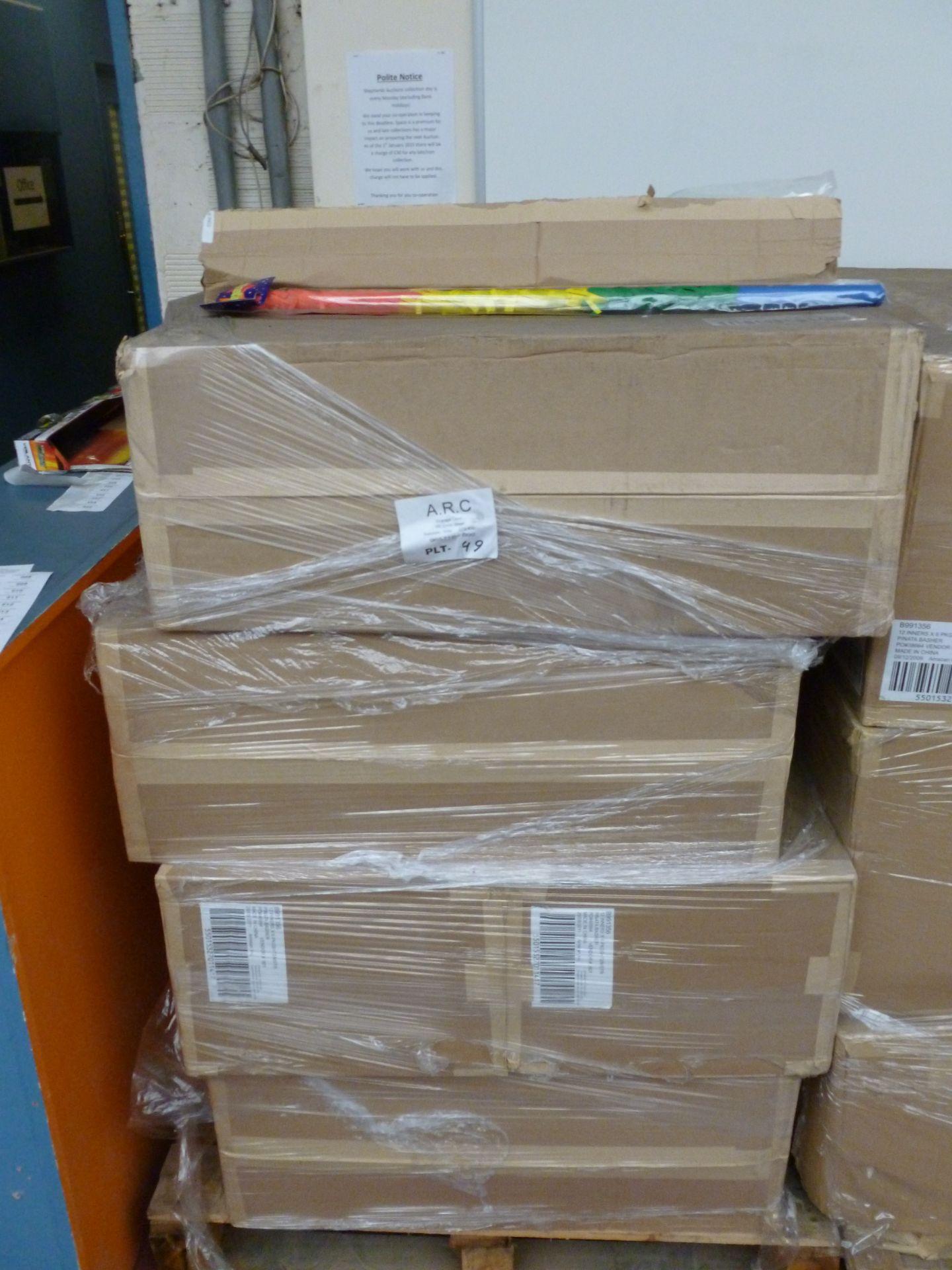 Pallet of 864 Brand New Pinata Bashers, RRP £10,152 for the whole pallet
