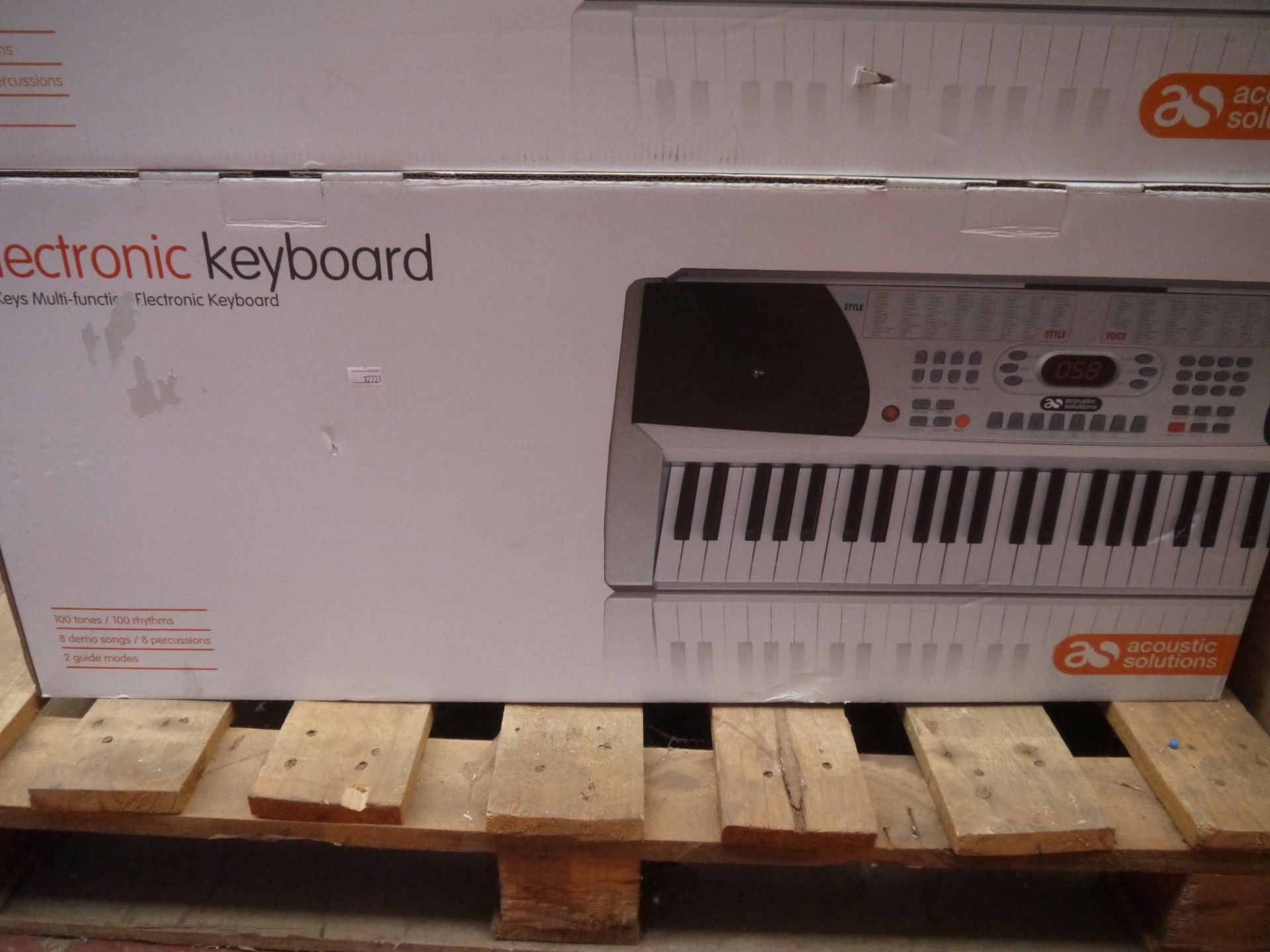 Acoustic Solutions 54 Key Multi-Function Electronic keyboard. The vendor suggests that is it - Image 2 of 2